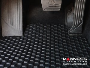 Alfa Romeo Stelvio Floor Mat Set - All Weather Rubber Front/ Rear 4 Piece Set - Black 